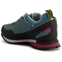 La Sportiva Women's Boulder X - Approach Shoes -La Sporttock Shop la sportiva womens boulder x approach shoes detail 5