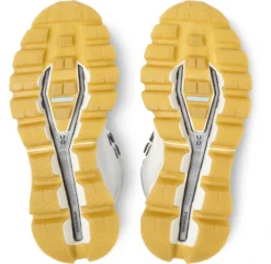 On Women's Cloudrock Edge Raw - Walking Boots -La Sporttock Shop on womens cloudrock edge raw walking boots detail 5